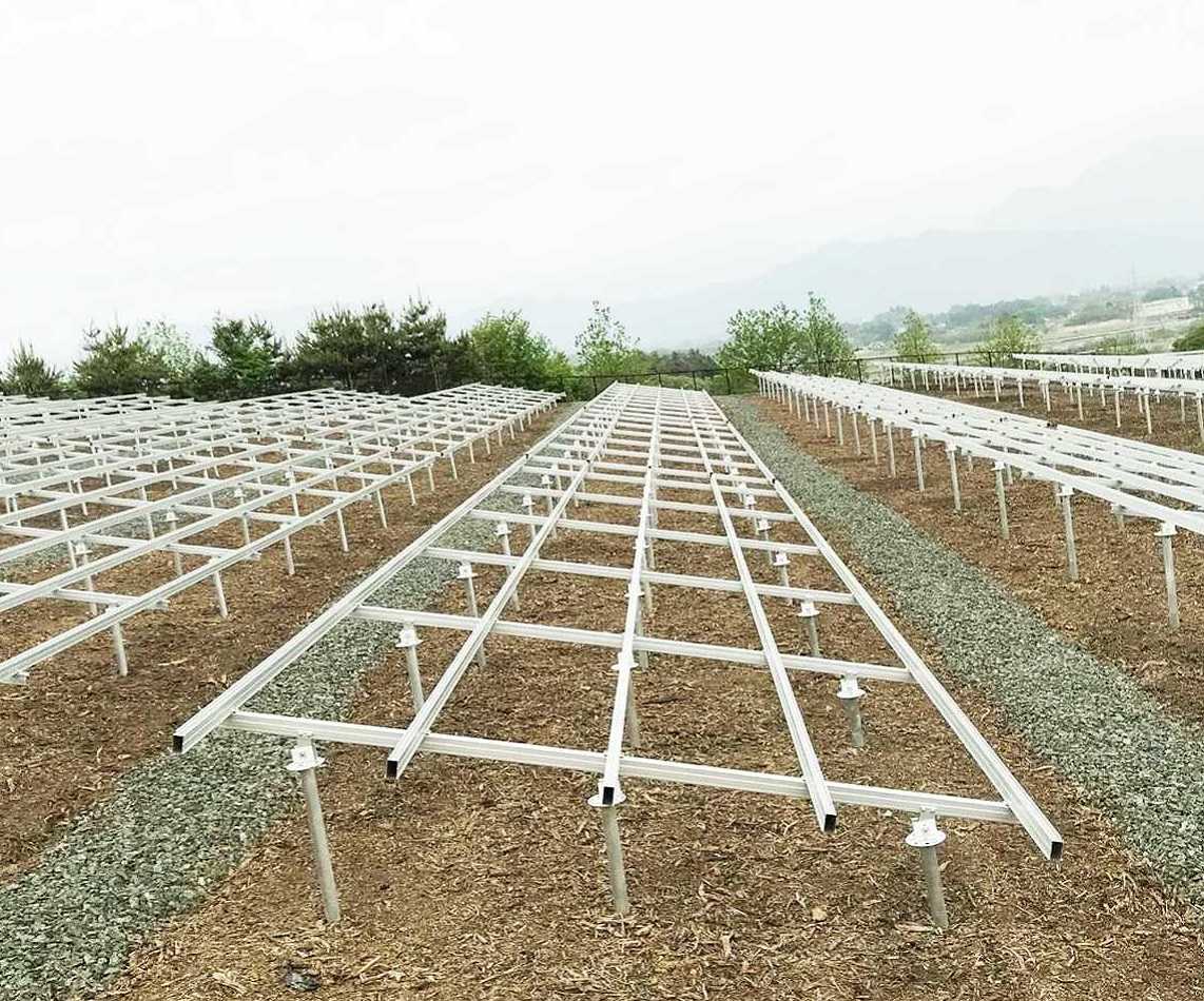 Hệ thống khung nhôm và thép nối đất 7.3MW