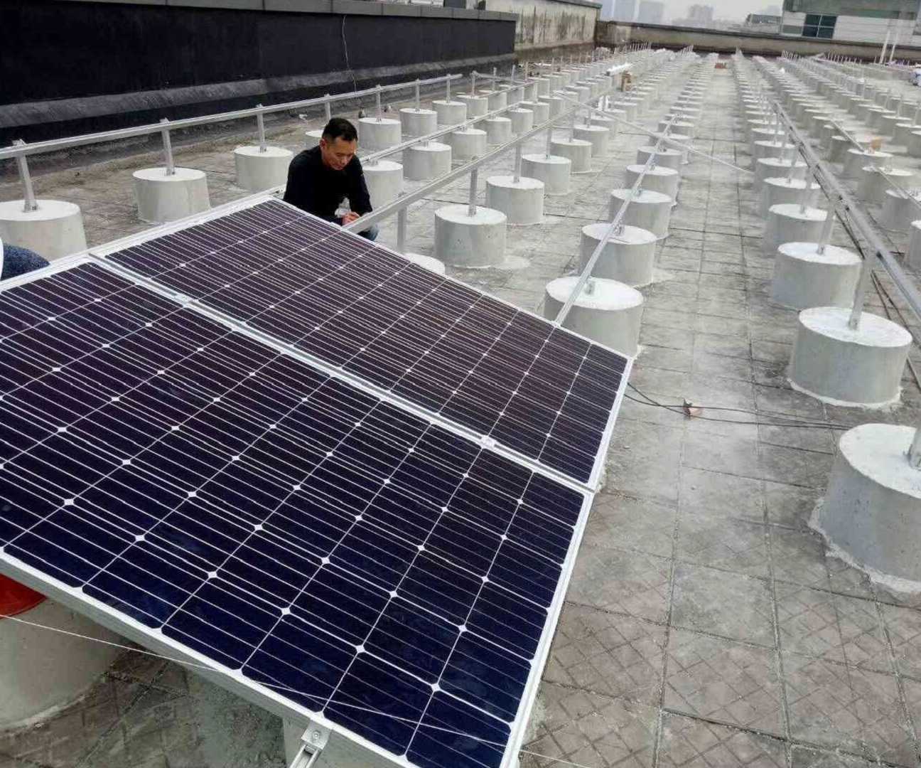 Pin mặt trời áp mái 174KW